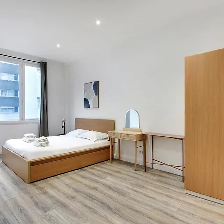 Cmg - Buttes Chaumont 10P/3Br 巴黎